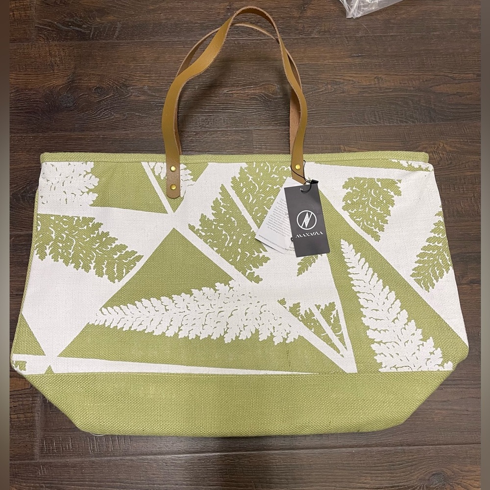 MANAOLA Kahone Set Palapalai Celadon Green Tote Bag & Pouch - Picture 2 of 7